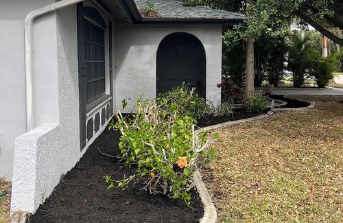 Lochmoor Waterway Estates Casa | Pool home on El Rio Golf Course