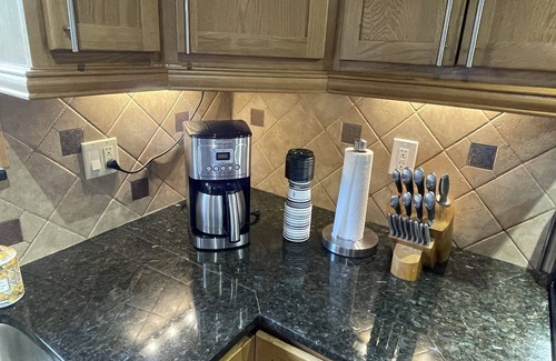 Middleburg Casa | Casa de Campo con Piscina · Cargador Tesla · Estacionamiento para RV y Barco