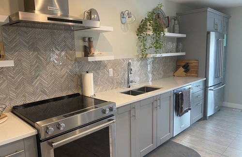 Okanagan-Similkameen Casa | Piscina, jacuzzi y vistas a la montaña, relajarse y disfrutar Living The Dream Okanagan