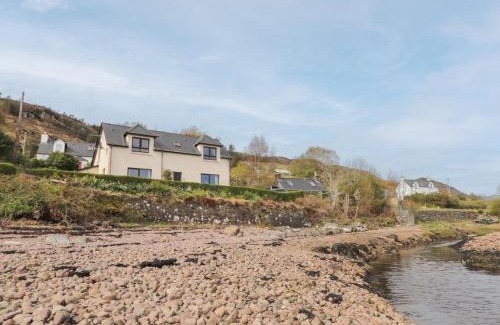 The Hebrides Casa | Pool House