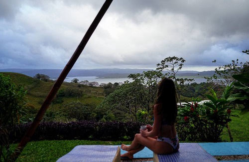 El Millón Casa | Pool House in Essence Arenal Hotel, Spanbest place to relax & many amenities