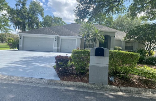Plant City Casa | Pool House in Gated Community Close to TIA, Beaches, and Major Shopping King bed