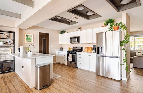 Rural-Geneva Casa | Pool paradise near ASU campus and Scottsdale
