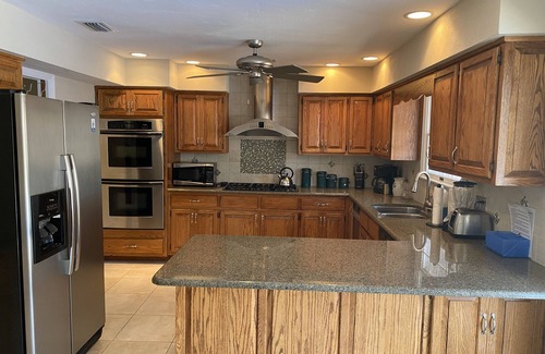 Spruce Creek Casa | Hermosa casa de 4 habitaciones con piscina / Spruce Creek Fly-In