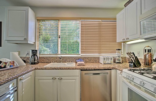 Cathedral City Casa | Pool-side two-story villa
