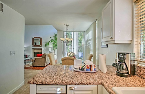 Cathedral City Casa | Pool-side two-story villa