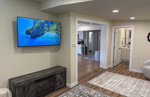 Freshwater Casa | Coastal Valley Hideout , 5 bedroom, 3 bath, 5 min to Cal Poly. Redwoods Hot Tub!