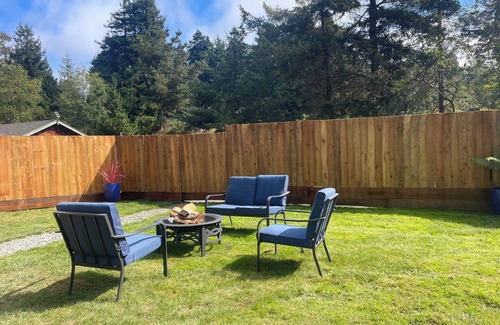 Freshwater Casa | Coastal Valley Hideout , 5 bedroom, 3 bath, 5 min to Cal Poly. Redwoods Hot Tub!