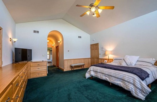 Wellsboro Casa | Pool, Theater, & Hot Tub | Lake View Lodge