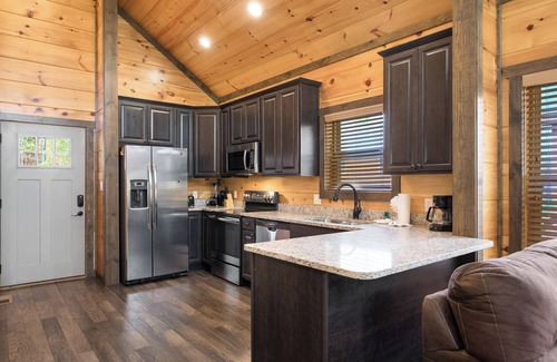 Gatlinburg Villa | Poolin Around