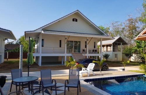Khao Lak Complejo | Poolside Bungalows