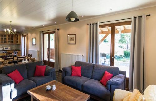 Montignac Villa | Poolside Luxury Villa in Montignac