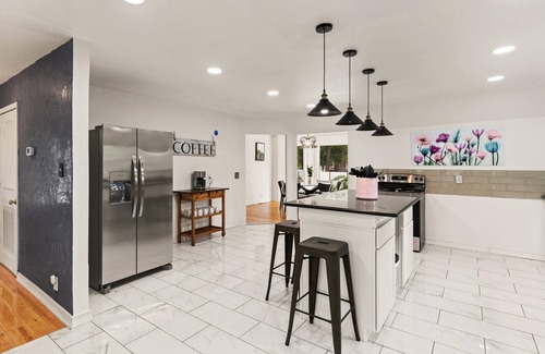 Brunswick Casa | Poolside Oasis | 3 Bed, 2.5 Bath