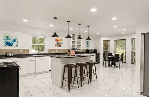 Brunswick Casa | Poolside Oasis | 3 Bed, 2.5 Bath