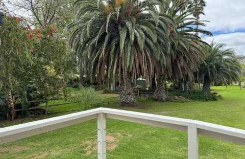 Warrow Cabina | Poona Farm Estate - The Lodge