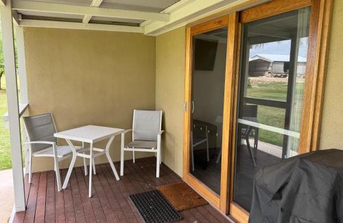 Warrow Cabina | Poona Farm Estate - The Lodge