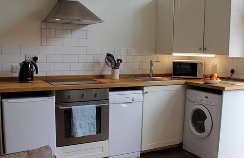 Downton Cabaña | POP'S BARN, admite mascotas en Downton, Wiltshire, Ref 988934