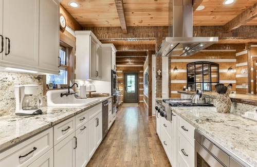 Morganton Cabina | Pop`s Peak| Morganton, GA