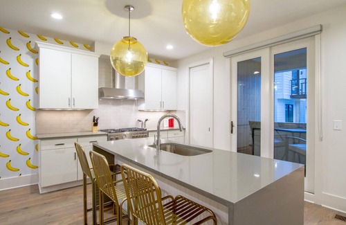 Historic Waverly Casa | POP ✸ LA GRAN CASA DE PUEBLO BAL BALCÓN DEL PISO SUPERIOR