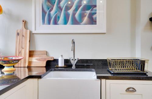 Alnmouth Casa | Pope Lodge: Stunning Stone Coach House Conversion