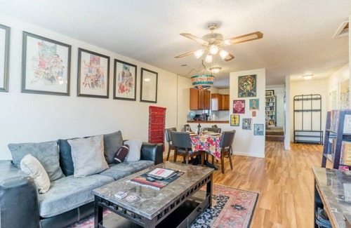 Northeast Park Hill Condominio | Poplar 2 · ♚⭐The King of Park Hill⭐♚⭐Safe Sanitary Stunner⭐♚