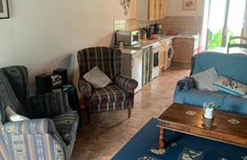 Cheniers Casa | Poppies - 2 bedroom Gîte nestled in the fabulous Creuse countryside