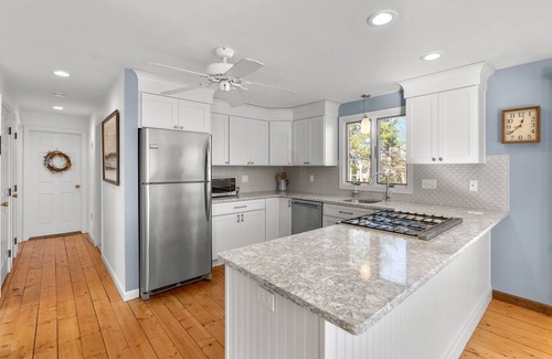 Popponesset Casa | Popponesset- 3 bedrooms, 3 baths, sleeps 6 & outdoor shower. Views for miles.
