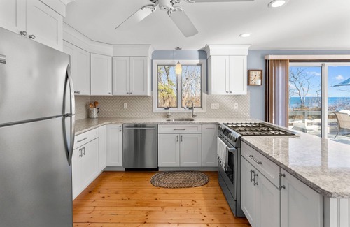 Popponesset Casa | Popponesset- 3 bedrooms, 3 baths, sleeps 6 & outdoor shower. Views for miles.