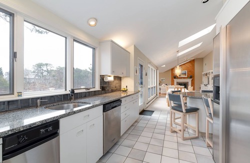 Popponesset Casa | Popponesset Waterfront home; 4-bedrooms, 3 baths, sleeps 8, A/C, outdoor shower