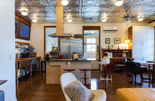 Mid-City Casa | MidCity Porch House con piscina privada "Japoolzzi" ~ ¡Siempre la temperatura correcta!