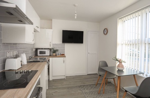 Holyhead Cabaña | Port Apartment 1