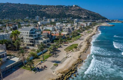 Haifa Apartamento | PORT CITY HAIFA - Luxury Apartments 50 mtrs From The Beach