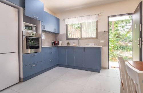 Haifa Apartamento | PORT CITY HAIFA - Luxury Apartments 50 mtrs From The Beach