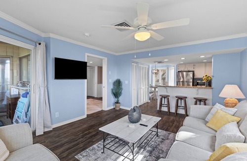 Isle of Palms Villa | Port O' Call E104 - Walkout to Ocean/Pool!