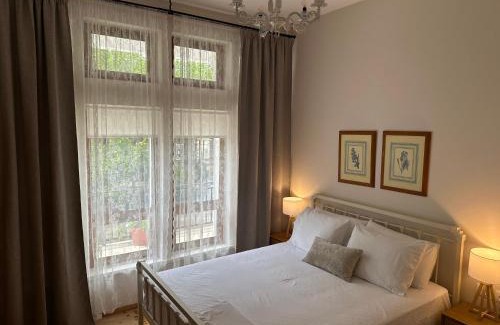 Permet Casa | Porta E Gjelbër