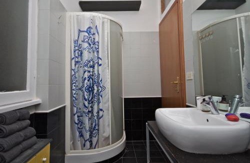 Gianicolense Apartamento | PORTA PORTESE apartment