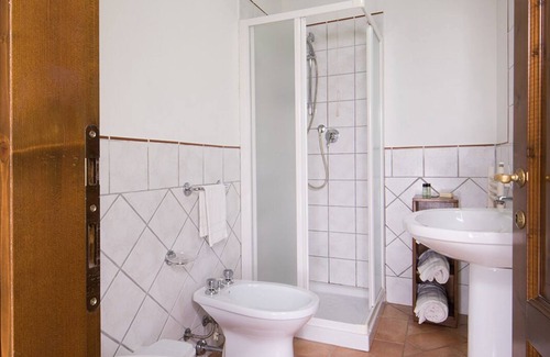 Castel San Gimignano Apartamento | Porción pueblo medieval (211), apartamento en planta baja 2 dormitorios 1 baño