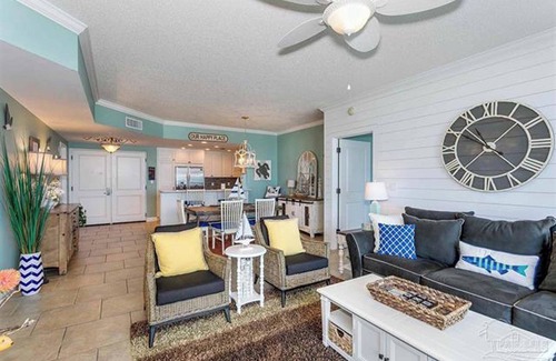Pensacola Beach Condominio | 🌊Portofino 3-706 | Luxury 2BR Condo w/ Sound Views + Pools + Spa🌊