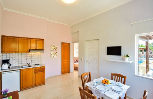 Daratsos Hotel | Poseidon Apartments