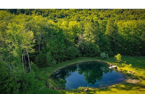 Thetford Casa | Post and Beam Home with Stunning Views & Modern Comforts