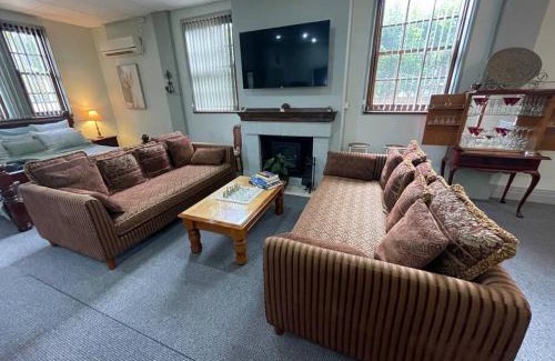 Smithtown Casa | Post Office Boutique Accommodation