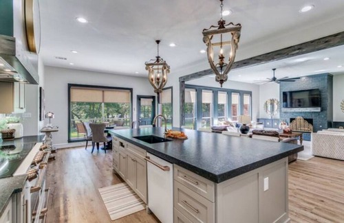 Southlake Casa | Potomac Pond