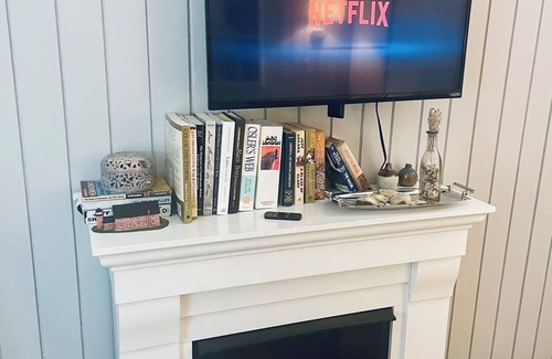 Tall Timbers Cabaña | Encanto del viejo mundo en el sur de Maryland, AC central, se admiten mascotas educadas