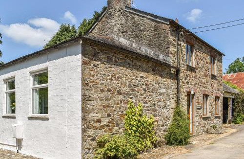 Lostwithiel Casa | Poundhouse - Uk43496