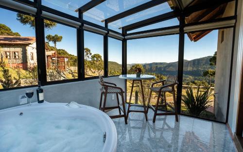 Vacas Gordas Cabina | Pousada Fogo Eterno