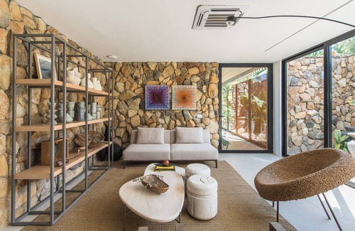 Floresta Velha Hotel | Pousada Maria Flor Noronha