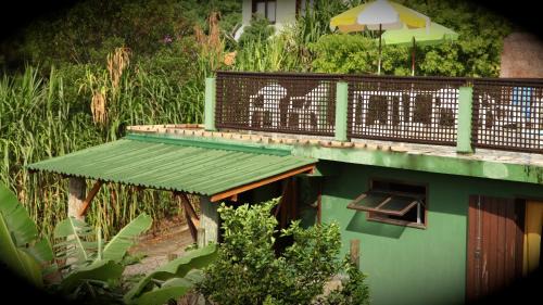 Praia do Rosa Cabina | Pousada vale verde bungalows - Praia do Rosa