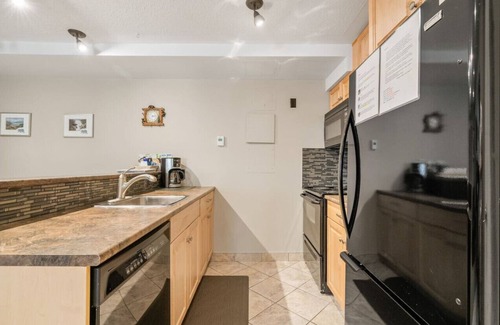 East Kootenay Apartamento | Powder Peak | Ski In-Out | Pools & Hot Tubs Access