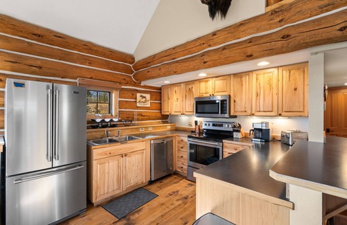 Powder Ridge Casa | Powder Ridge Cabin Ski In/Out Big Sky