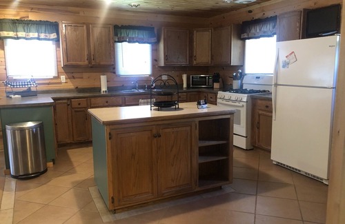 Black River Falls Cabina | Powerhouse Cabin Black River falls Wisconsin